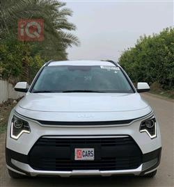 كيا نيرو